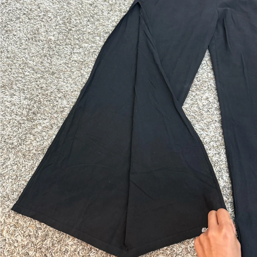 FANCYINN Black 2 Piece Set - Picture 10 of 16